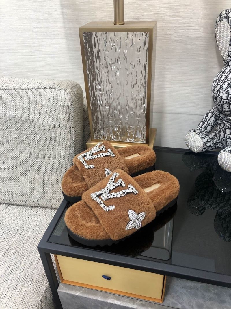 Louis Vuitton Slippers